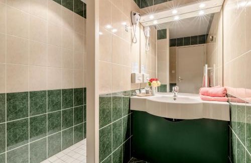 Charnay-les-Macon Hotel | Le Moulin du Gastronome