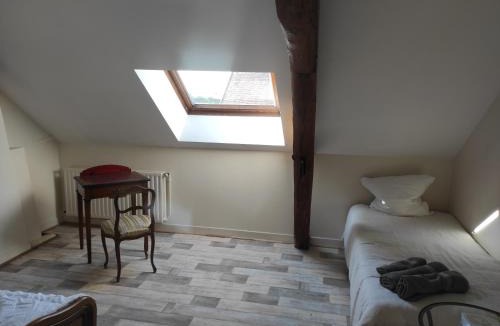 Brienon-sur-Armancon House | Le Moulin Neuf