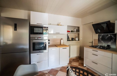 Meynes Villa | LE MOULIN Private villa with breathtaking views. Pets welcome.