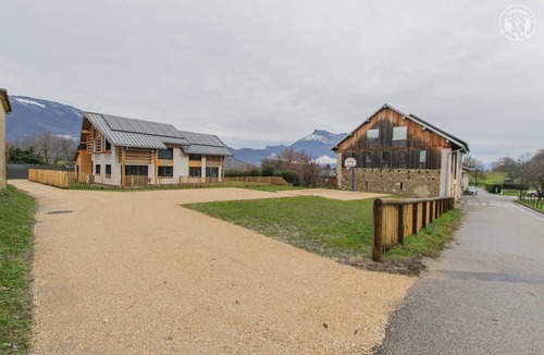Villard-d'Hery House | LE Moulin - Villard D'hery