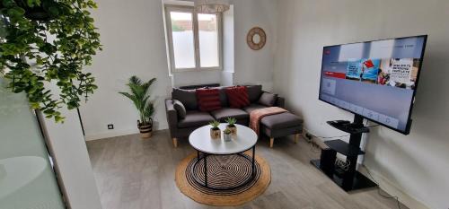 Moussy-le-Vieux Apartment | le MOUSSY F2 près de Roissy CDG & Parc Astérix