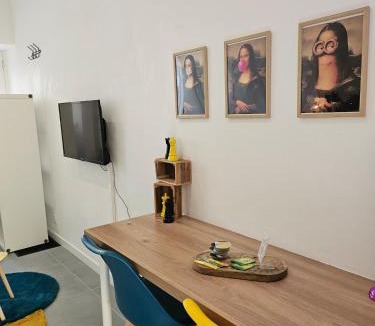 Centre ville - Urbanistes Apartment | Le Movie Lounge - Salle Cinéma