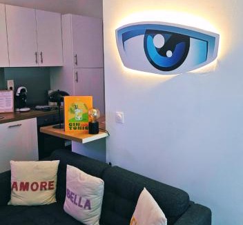 Centre ville - Urbanistes Apartment | Le Movie Lounge - Salle Cinéma