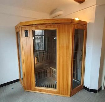 Saint-Marcel-d'Aredeche House | Le Murier en Ardèche, 10 personnes, avec sauna