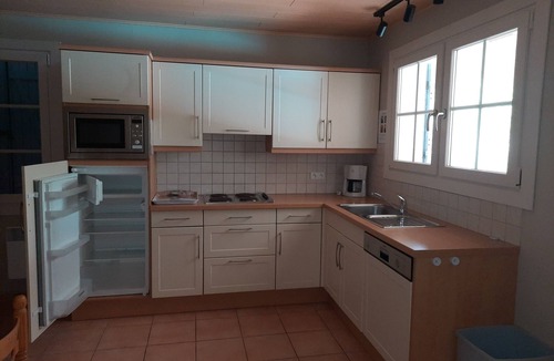 Chassagnes House | Le Murier : Grote Vakantiewoning Type 2 Onder 1 dak met Privé Zwembad