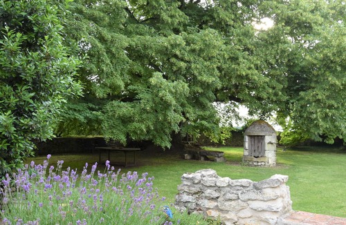 Luzille House | Le Murmure des Tilleuls, detached house for 2 people 10 km from Chenonceau