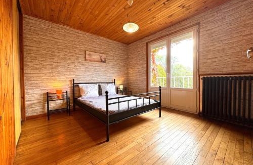Vernou-la-Celle-sur-Seine Apartment | Le Murmure du Moulin - 14 people - Charming house