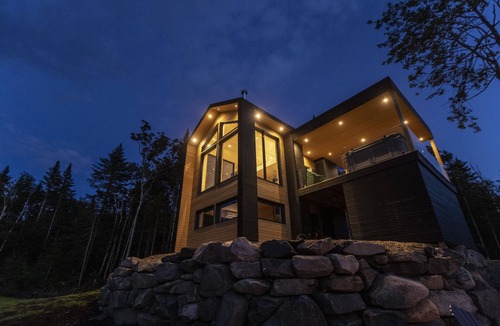 Lac Beauport Ski Chalet | Le Nørr - Maelström (CITQ #302901)