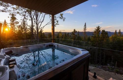 Lac Beauport Ski Chalet | Le Nørr - Maelström (CITQ #302901)
