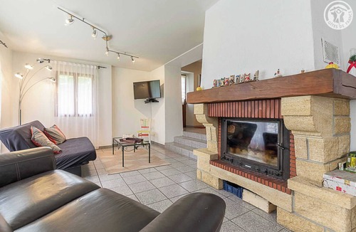 Saint-Christophe-la-Grotte House | LE NID DE LA GROTTE - SAINT CHRISTOPHE LA GROTTE