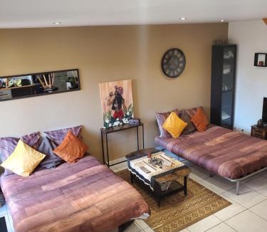 Brasles Apartment | LE NAMASTE Charmante maisonnette climatisée de 45 m2