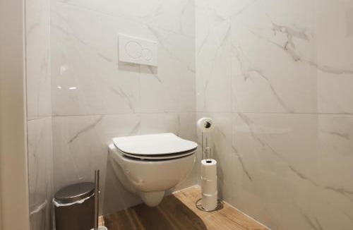 Condette House | Le Naturiste Loft with Jacuzzi
