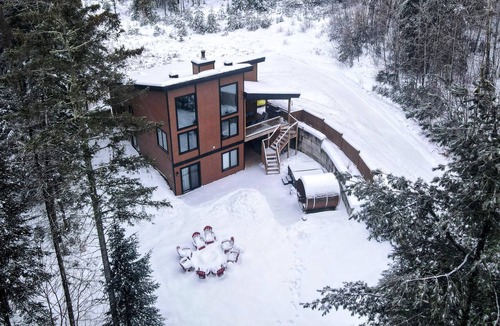 Sainte-Beatrix House | Le Naturo Sauna et Spa 🧖‍♀️ EV charger🔋🚘