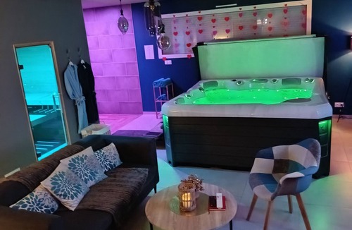 Le Quesnoy-en-Artois House | Le NaturOspa private spa gite