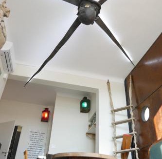 Dobree-Bon Port Apartment | Le Nautilus - Univers abyssal