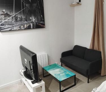 Saint-Jean-Baptiste Apartment | Le New York Bisontin 3