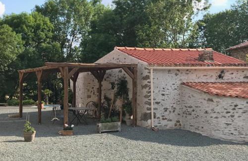 Les Essarts House | Le Nichoir