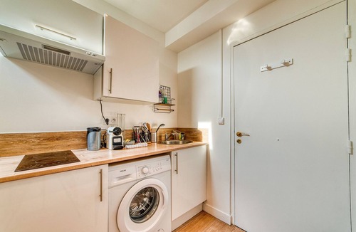 Bussiere - Cadiere Apartment | Le Nid Blanc - Studio avec parking gratuit