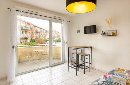 Onet-le-Chateau Apartment | Le Nid Castonétois Parking Privé