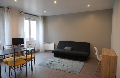 Mazamet Apartment | Le Nid Central - Lumineux et confort, cœur Mazamet