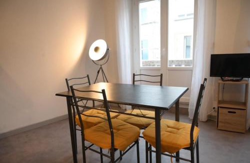 Mazamet Apartment | Le Nid Central - Lumineux et confort, cœur Mazamet