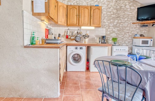 Razac-d'Eymet Apartment | Le Nid – Charming Studio with Shared Pool and Panoramic View of the Dordogne