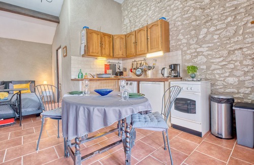 Razac-d'Eymet Apartment | Le Nid – Charming Studio with Shared Pool and Panoramic View of the Dordogne