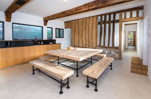Le Bourg-Dun Villa | Le Nid Cotier - Four Bedroom Villa, Sleeps 8