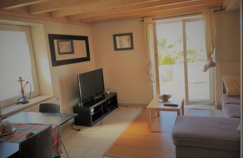 Chaponnay House | "Le nid cozy" nice duplex with character