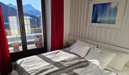 Leysin Apartment | Le Nid d'aigle apt 405 Leysin centre avec forfait piscine sauna jacuzzi en option