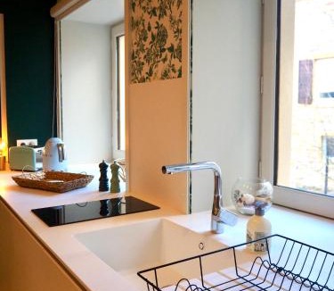 Ville-sur-Jarnioux Apartment | Le Nid d Aulesaje