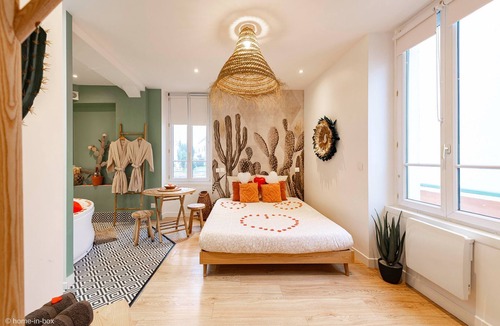 Nanteuil-les-Meaux Hotel | Le nid d Eliyah
