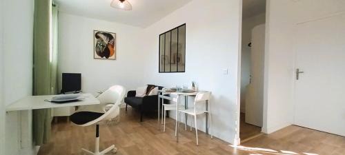 Tours Apartment | Le nid d'Origet centre-ville wifi cosy