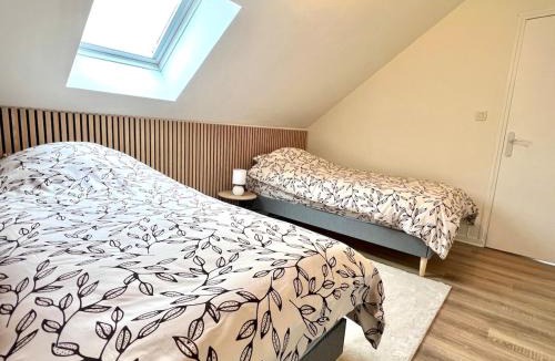 Beaumont Saint-Cyr Apartment | Le nid de l'aigle, jolie T3 à 10 min du parc