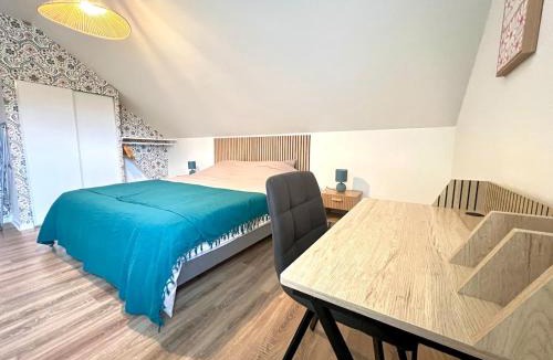 Beaumont Saint-Cyr Apartment | Le nid de l'aigle, jolie T3 à 10 min du parc