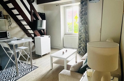 Linas Apartment | Le Nid de l'Autodrome - cosy & practical