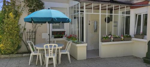 Joux-la-Ville Apartment | Le nid de Mary