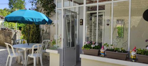 Joux-la-Ville Apartment | Le nid de Mary