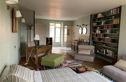 Rochefort-en-Yvelines Bed & Breakfast | Le Nid de Rochefort