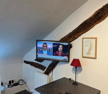 Quartier de la Folie-Mericourt Apartment | Le Nid de Timbaud 2 Personnes PARIS