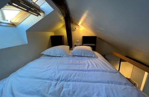 Quartier de la Folie-Mericourt Apartment | Le Nid de Timbaud 2 Personnes PARIS
