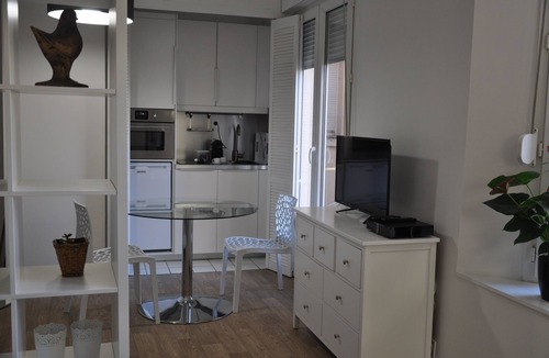 Reims City Centre Apartment | LE NID DES HALLES*, in the heart of Boulingrin