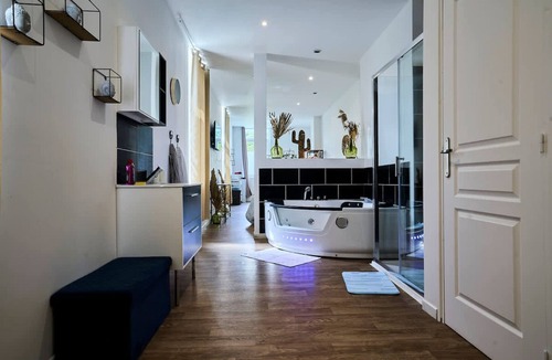 Tourcoing Apartment | Le nid Douill Baln o Proche Gare