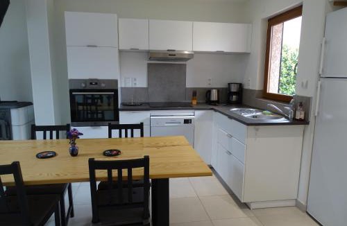 Grezieu-la-Varenne Apartment | Le Nid Douillet des prés