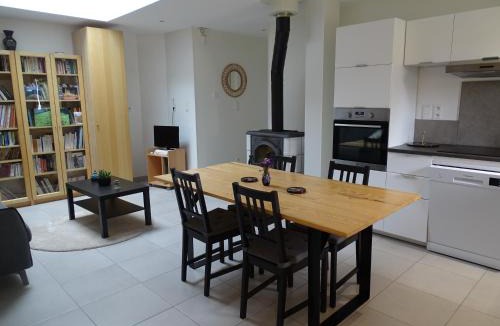 Grezieu-la-Varenne Apartment | Le Nid Douillet des prés