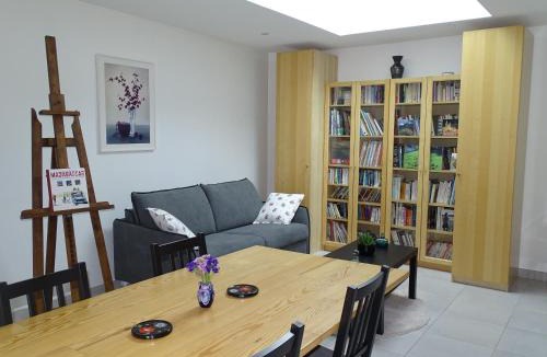 Grezieu-la-Varenne Apartment | Le Nid Douillet des prés