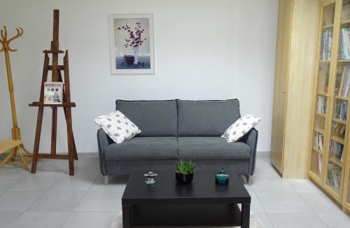 Grezieu-la-Varenne Apartment | Le Nid Douillet des prés