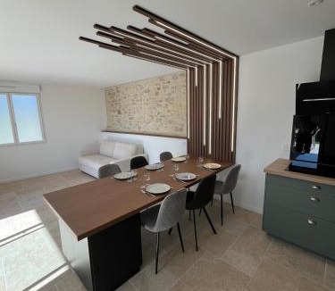 Sainte-Cecile House | Le nid du colombier gîte