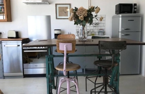 Mairie de Chantenay House | Le Nid du Héron: vacation home with heated pool in the heart of Nantes