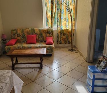 Budeliere House | Le Nid du Martinet